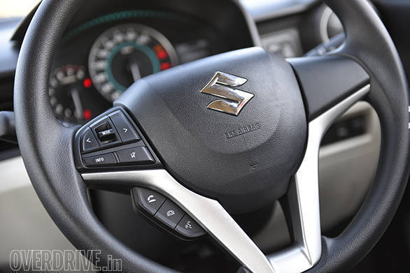 Maruti Suzuki has finally given us a new steering wheel in Ignis. It looks way cooler than the design used in the Swift, Baleno, Ciaz, Vitara Brezza and the S-Cross