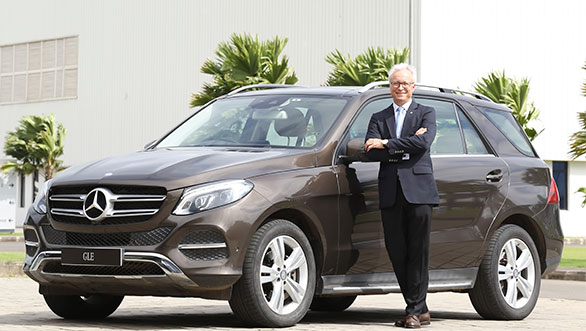 Mr.-Roland-Folger,-MD-&-CEO,-Mercedes-Benz-India-with-the-Mercedes-Benz-...