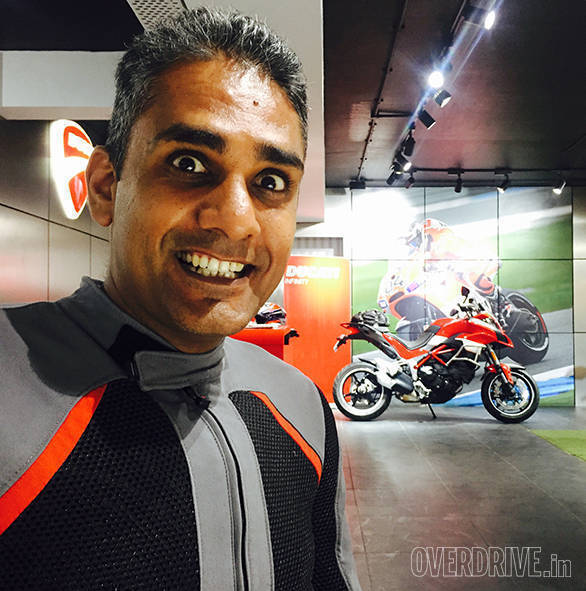 A full-on ball of emotions as I take delivery at Ducati Mumbai. A gaggle of friends showed up and it was wonderful and inside my deepest of the deep, slightly awkward