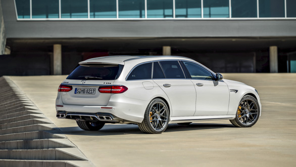 Mercedes-AMG E 63 S 4MATIC+ T-Modell, diamantweiß ;Kraftstoffverbrauch kombiniert: 9,1  l/100 km, CO2-Emissionen kombiniert: 206 g/km Mercedes-AMG E 63 S 4MATIC+ Estate, diamond white; Fuel consumption combined:  9.1  l/100 km; combined CO2 emissions: 206 g/km