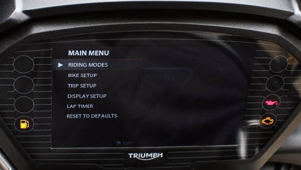 Triumph Street Triple RS (6)