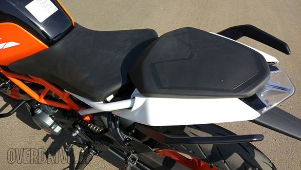 The pillion seat on the 2017 KTM 390 Duke appears a bit longer and is softer in feel. Not that the 390 is now a happy two-up motorcycle but it should certainly be more comfy than the outgoing bike