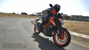 2017 KTM 390 Duke first ride review