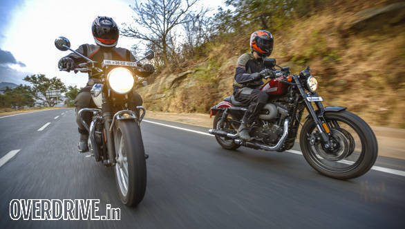 Harley Davidson Roadster vs Triumph Bonneville T100 (4)