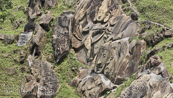 The jaw-dropping stone carvings in Unakoti, Tripura are simply beyond belief