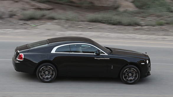 Rolls Royce Wraith Black Badge (4)