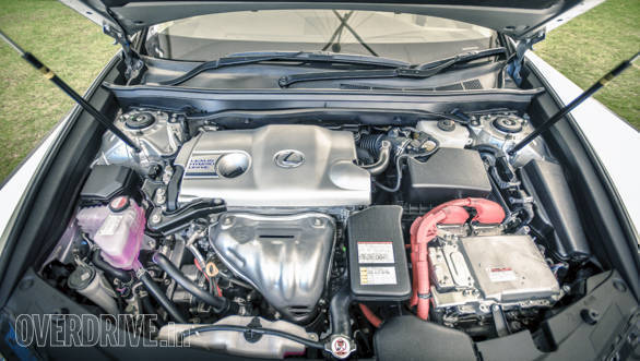 2.5-litre hybrid drivetrain is shared with the Toyota Camry Hybrid, good for a combined 205PS