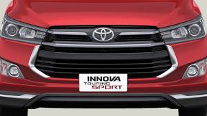 Image gallery: 2017 Toyota Innova Crysta Touring Sport