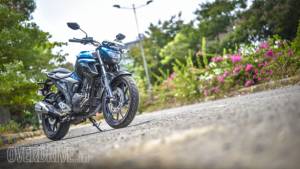 2017 Yamaha FZ25 road test review