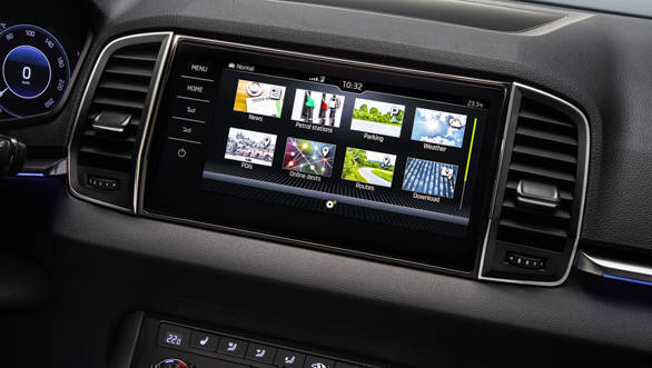The infotainment system in the Skoda Karoq will be compatible with Apple CarPlay, Android Auto as well as MirrorLink. Skoda states that the basic system with come with SmartLink+ system