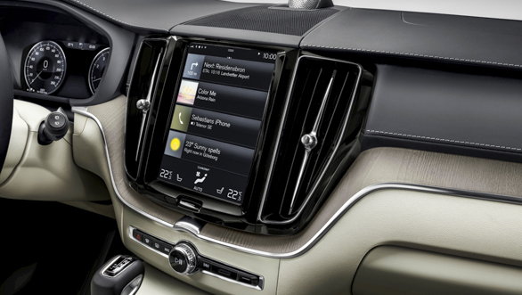 The new Volvo XC60 Sensus centre display updates