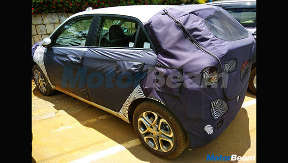 Next-gen Hyundai Elite i20 spotted testing  Next-gen Hyundai Elite i20  spotted testing