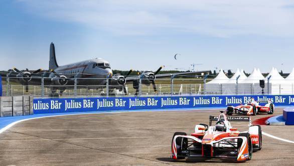 Heidfeld on his way to third place at his home ePrix (Photo: Sam Bloxham/LAT/Formula E)