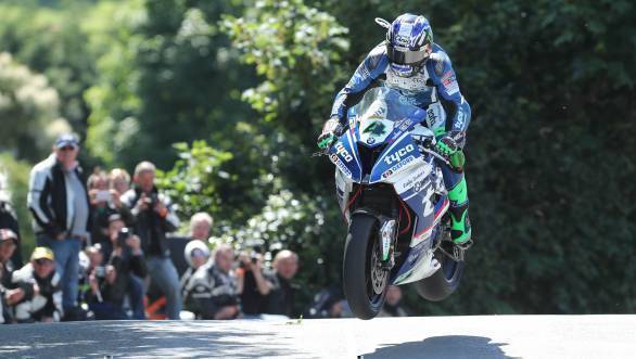 Ian Hutchinson (BMW/Tyco BMW) at Ballaugh Bridge during the Isle of Man RST Superbike TT race. PICTURE BY DAVE KNEEN/PACEMAKER PRESS