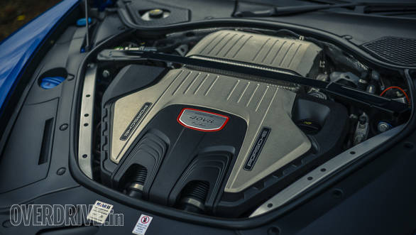 The new V8 features a hot-V turbocharger, and produces 550PS from 5,750-6,000rpm and 770Nm between 1,960-4,500rpm