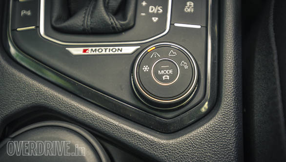 Volkswagen Tiguan details-31