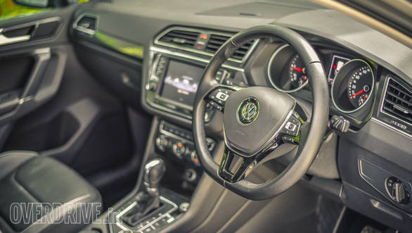 Volkswagen Tiguan details-67