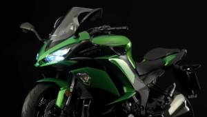 2017 Kawasaki Ninja 1000 launched in India