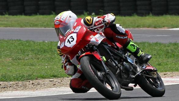 Aravind Balakrishnan took a double win in the Pro Stock (up to 165cc class)