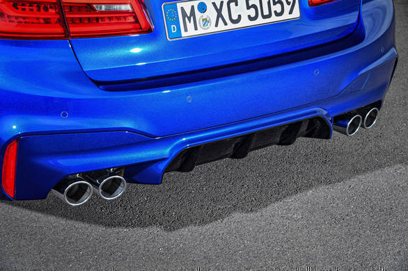 Decibels on the flap-controlled exhaust system decibels can be reined in, depending on which mode you choose 