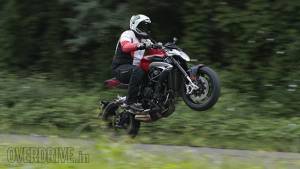 2017 MV Agusta Brutale 800 road test review