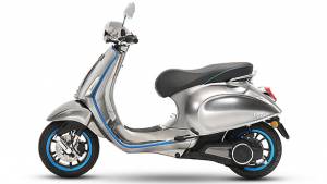 EICMA 2017: Vespa Elettrica electric scooter goes 100km on a single charge