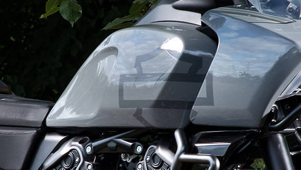 2020 Harley-Davidson Pan America tank detail