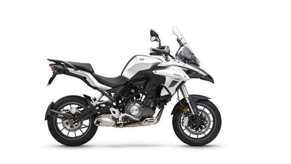 2019 Benelli TRK 502 X road test review - Overdrive