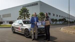 It's official! Mercedes-Benz and OVERDRIVE set new endurance national record