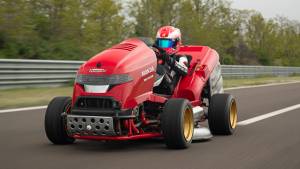Honda's 190PS Lawnmower enters Guinness World Records as fastest ever, can cut grass too!