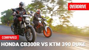 Honda CB300R vs KTM 390 Duke | COMPARISON
