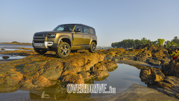 2020 Land Rover Defender road test review - Overdrive
