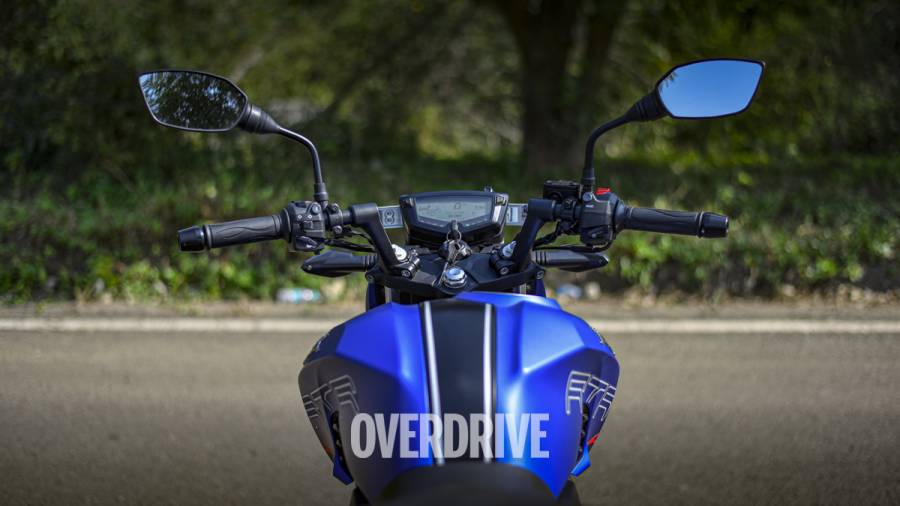 21 Tvs Apache Rtr 0 4v Road Test Review Overdrive