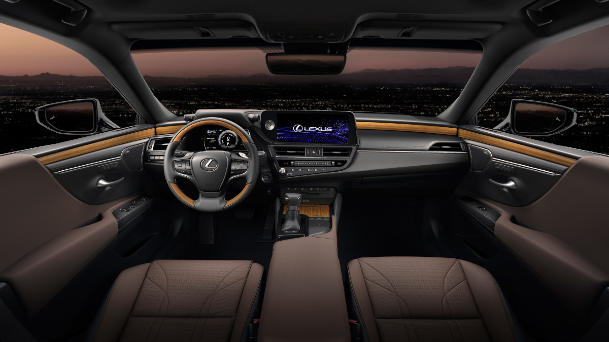 Lexus ES facelift touchscreen