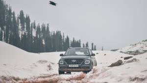 Whiteout: Hyundai Venue in snowy Kashmir