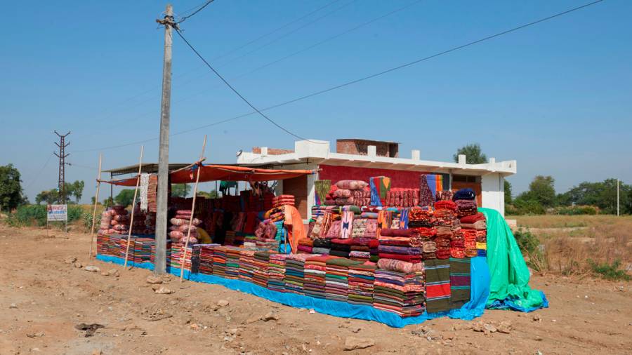 Shopping on Indian Highways