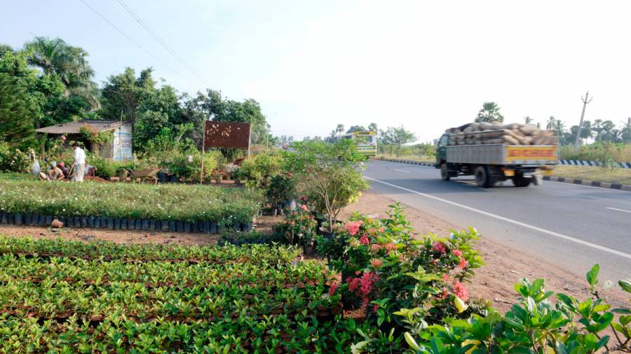 Shopping on Indian Highways