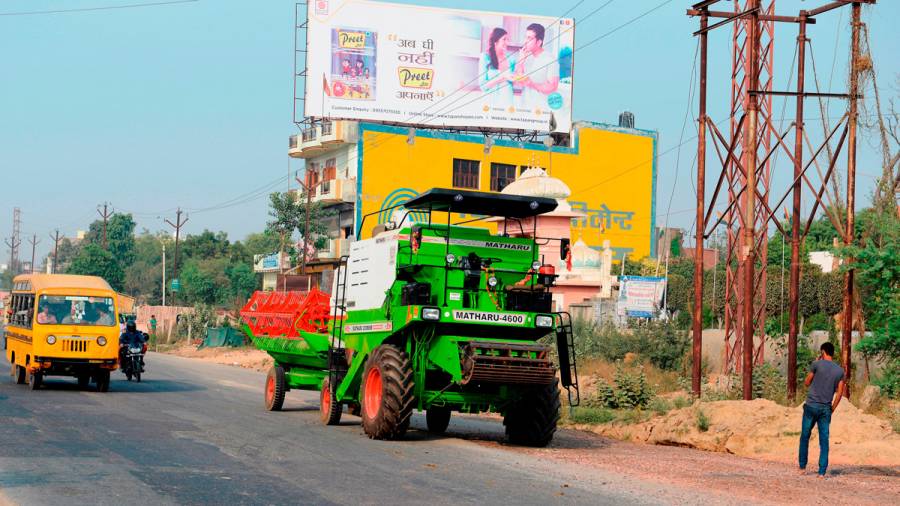 Indian Highways- And vast variety of vehicles