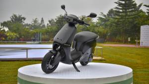 Ola Electric touches 20,000 e-scooter sales in October 2022
