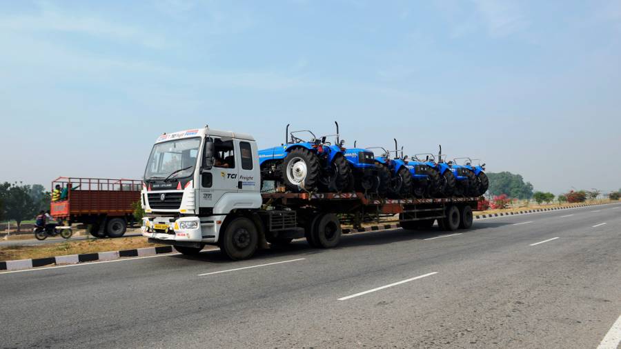 Indian Highways- And vast variety of vehicles