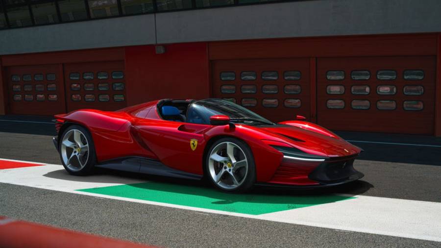 Ferrari unveil the limited edition, Daytona SP3 - Overdrive