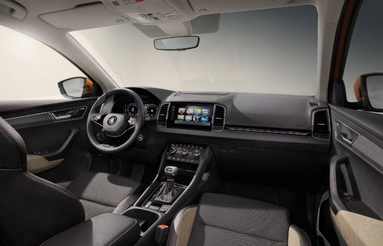 Skoda Karoq facelift 2022 interior front