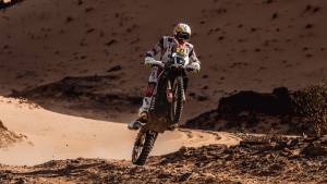 Hero MotoSports powers through a difficult Stage 10 in Dakar 2022
