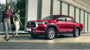 2022 Toyota Hilux 4x4 pick-up priced starting from Rs 33.99 lakh