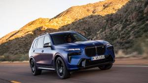 2023 BMW X7 receives huge facelift with new front face and cabin