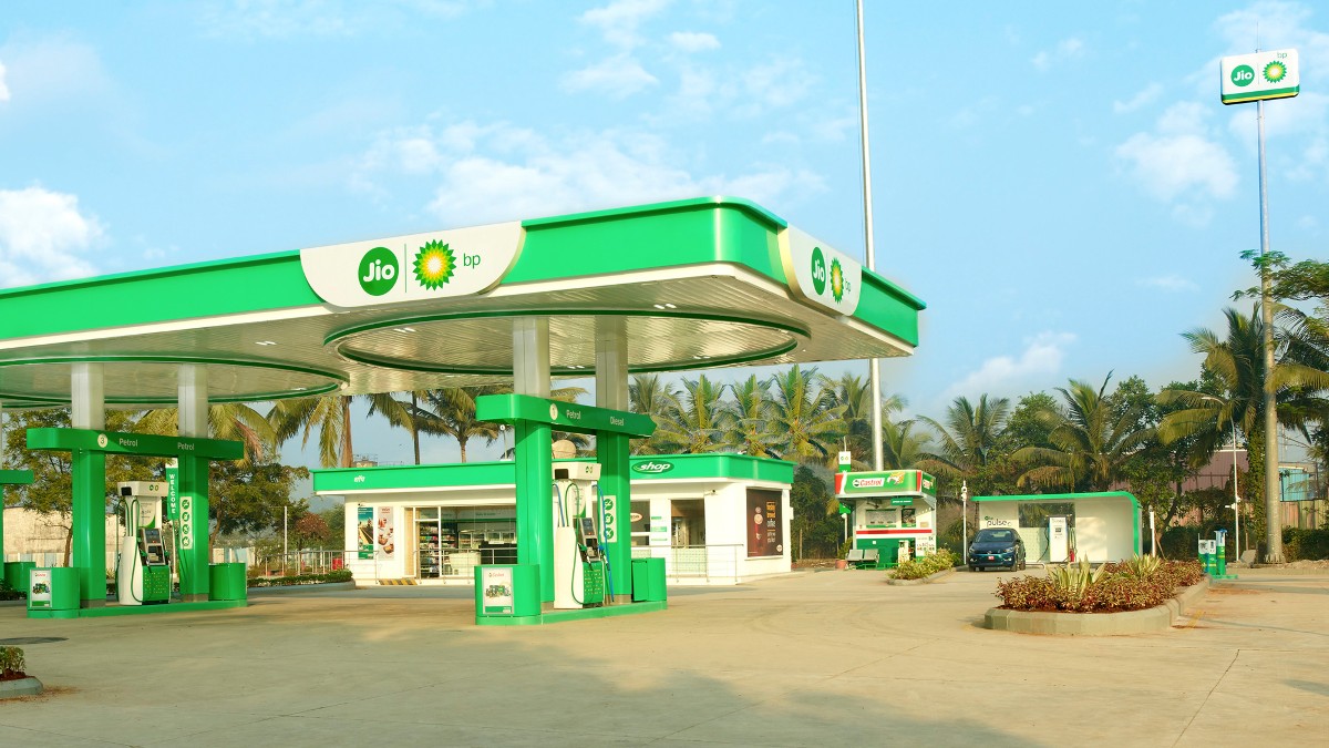 CITROËN India signs strategic EV charging partnership with JIO-BP