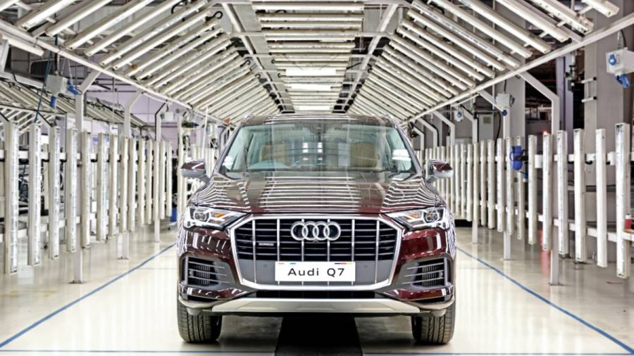 Audi-Q7-Limited-Edition-Barrique-Brown-01