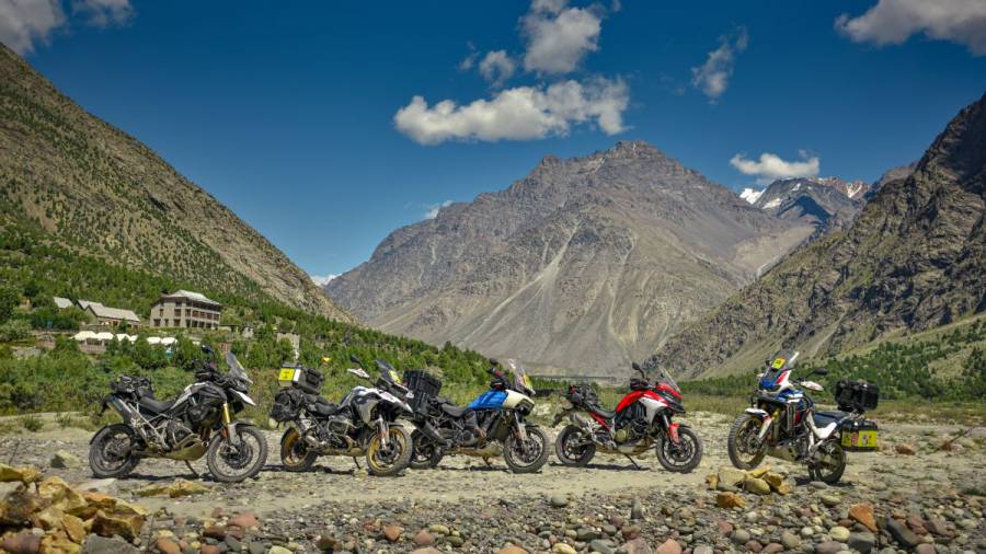 BMW R 1250 GS vs Triumph Tiger 1200 2022: Which Is The Best? 
