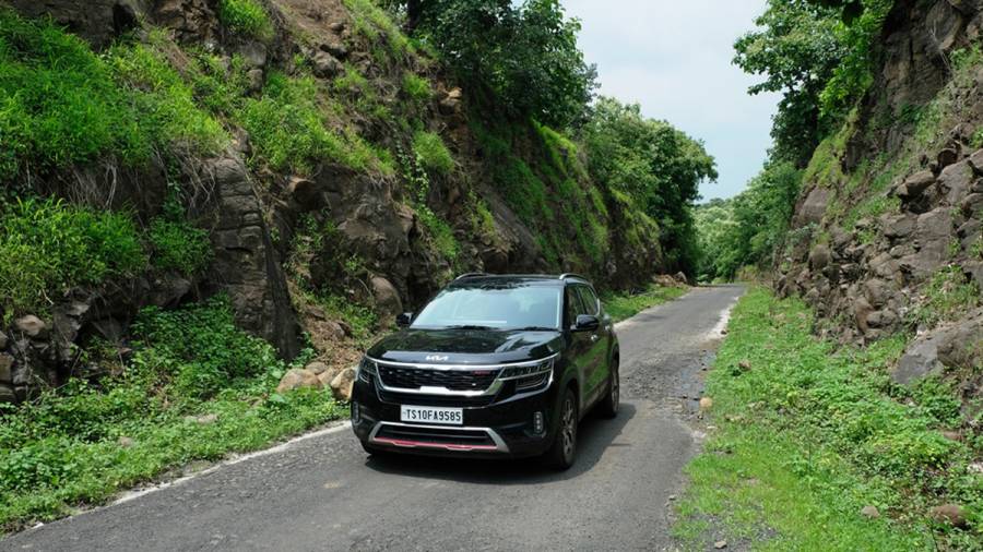Monsoon Forest Drive and Testing the Kia Seltos's Traction Control Modes