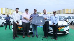 Tata Motors hands over 5,000 XPRES-T EVs to Everest Fleet Private Limited for delivering